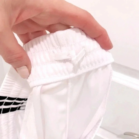 Adidas Youth Mid Rise Adjustable Waist Pull-On Shorts Size Large 14/16 - Picture 8 of 10